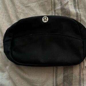 New with tags Luluemelon mini pouch